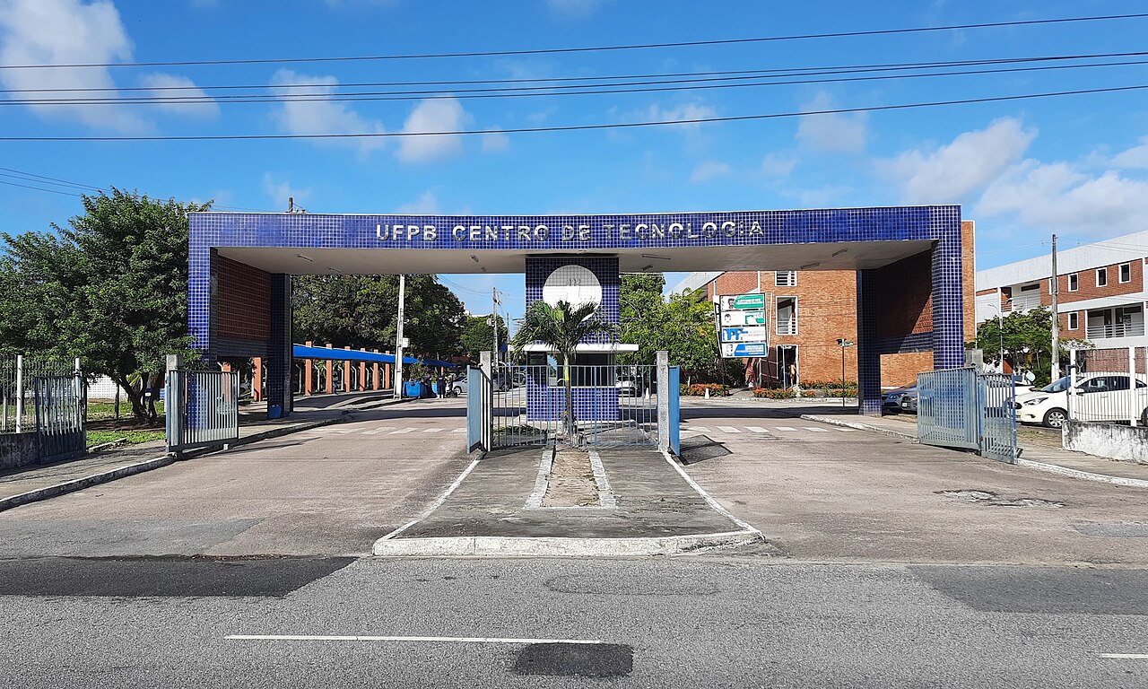 Pórtico do Centro de Tecnologia da UFPB, em João Pessoa
