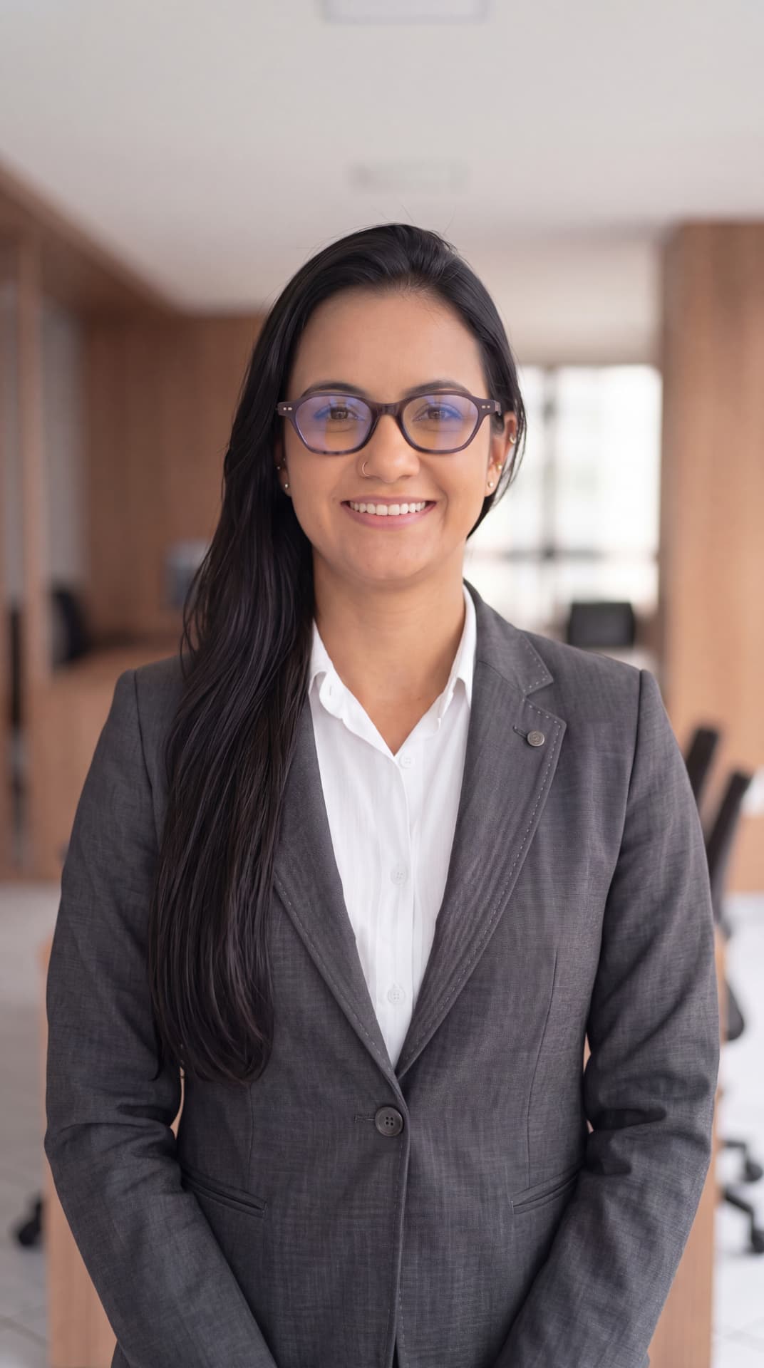 Retrato profissional de Tamara Oliveira Dutra de Freitas Arruda, corretora de imóveis