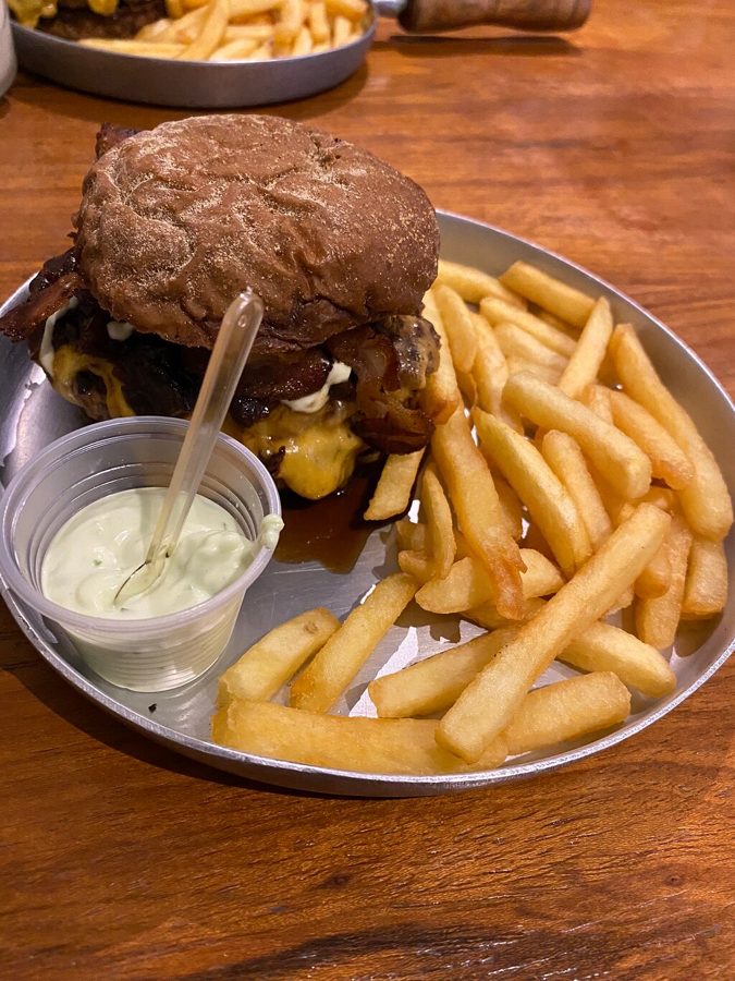083 Burguer — Jaguaribe