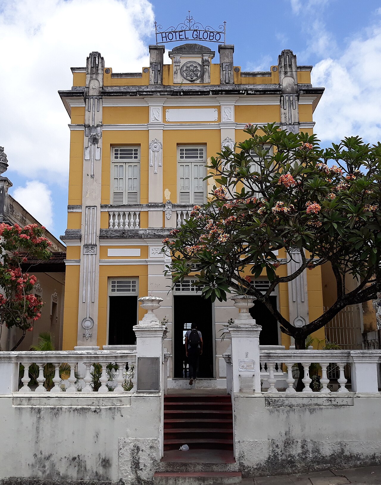 Fachada do Hotel Globo, no Centro Histórico de João Pessoa